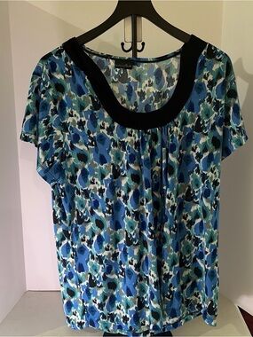 Blue Floral Scoop-Neck Blouse with Black Trim